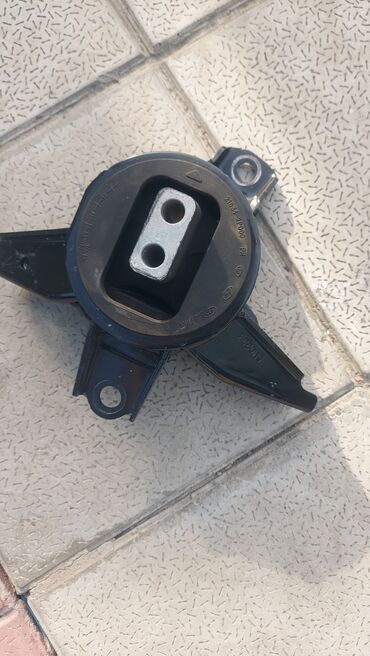 Digər xodovoy detalları: Kia carnival 2015 .2019 mator padusqasi sol teref brde karobka — 5