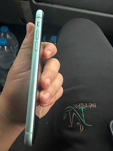sirab su catdirilma: IPhone 11, Yaşıl, Face ID — 2
