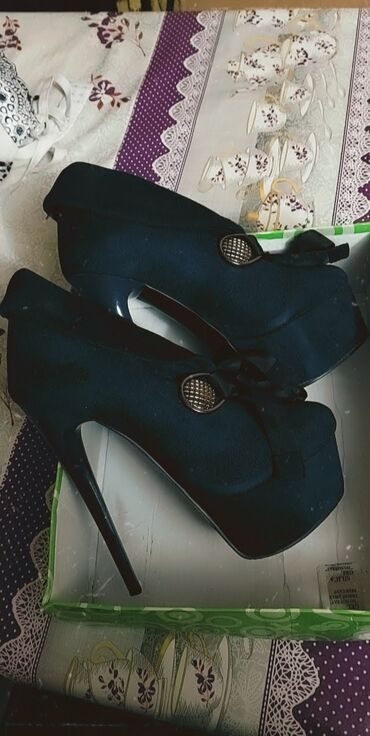 женские яркие туфли лодочки: Туфли, Размер: 38, цвет - Синий, Новый