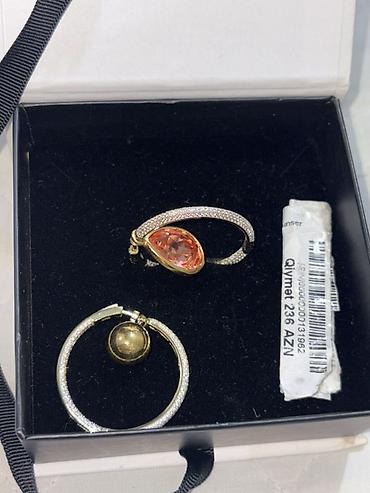buji: MOUNSER Waratah Hoop Earrings – sırğa - Brend: MOUNSER - Model — 2