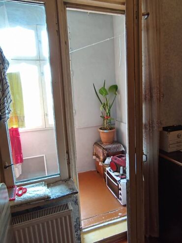 Kommersiya daşınmaz əmlakının satışı: Qaraçuxurda Yusif Eyvazov küçəsində, Maşallah marketin yaxınlığında — 4