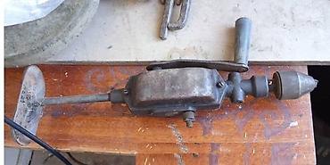 Винты: Продаю разные строительные инструменты и приборы: 	Канифоль — 11