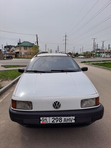 самат б3: Volkswagen Passat: 1992 г., 1.8 л, Механика, Бензин, Универсал