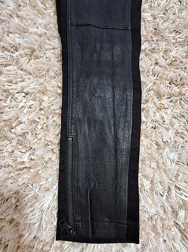 Pantalone: Ženske crne uske pantalone Dolce Gabbana sa kožnim efektom. - — 3