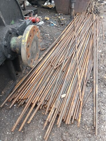 швеллер 16: Арматура, Болот