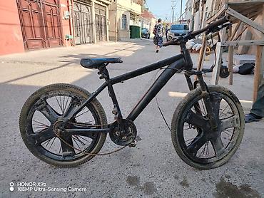 Velosipedlər: İşlənmiş Şəhər velosipedi Adidas, 26", sürətlərin sayı: 21, Ödənişli çatdırılma, Rayonlara çatdırılma, Ünvandan götürmə — 3