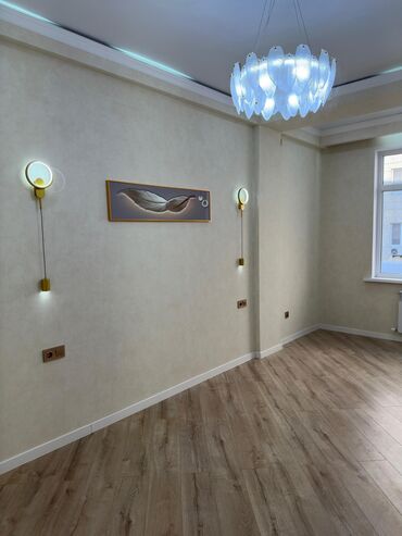 квартира без ремонт: 2 комнаты, 56 м², Элитка, 2 этаж, Дизайнерский ремонт