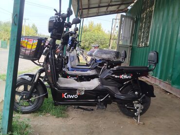 Другой электротранспорт: Продаётся электронные мопеды 400куб одна зарядка хватает 50 км