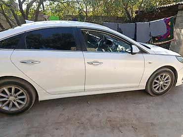 Продажа авто: Hyundai Sonata: 2017 г., 2 л, Автомат, Газ, Седан — 4