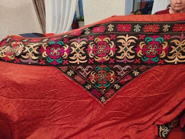 Текстиль: Продается туш- кийиз, очень хорошо сохранился, цена договорная