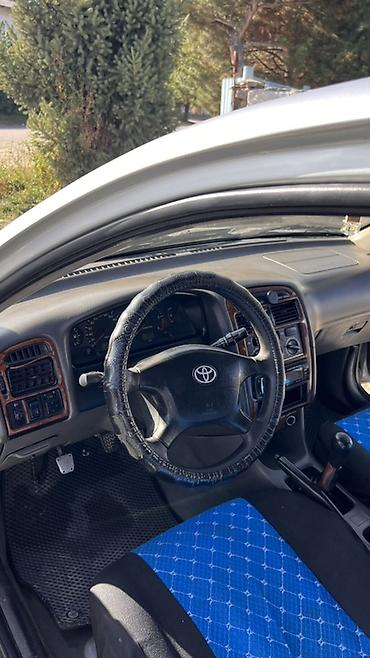 Toyota: Toyota Avensis: 2000 г., 2 л, Механика, Дизель, Седан — 3