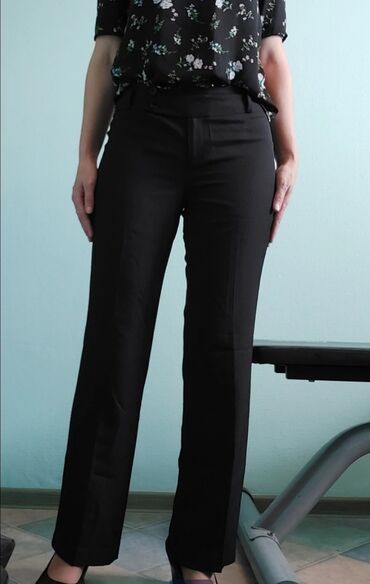 черные женские брюки: Повседневные брюки, Прямые, Полиэстер, Средняя талия, Лето, M (EU 38), L (EU 40)