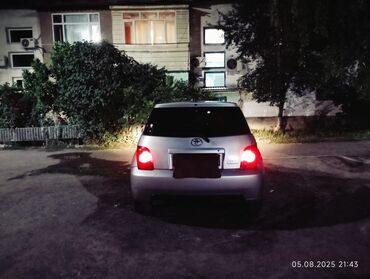 Toyota: Toyota ist: 2003 г., 1.3 л, Автомат, Бензин, Хэтчбэк — 8