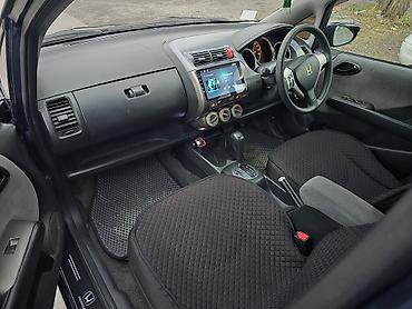 Honda: Honda Fit: 2002 г., 1.3 л, Вариатор, Бензин, Хэтчбэк — 12