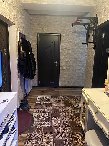 Qonaq otağı dəstləri: SAHIBINDƏN SATILIR. Tam əşyalı satılır.Mənzil çox səliqəlidi — 12