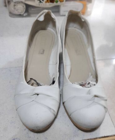 kozne nike patike: Pumps, 40