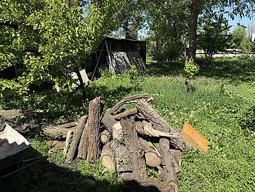 Продажа коттеджей и домов: 🏡 Продаётся уютный дом в Кара-Балте! 📍 Адрес: ул. Центральная, 174Б — 11