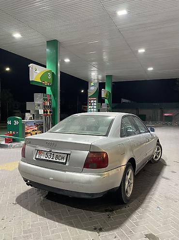 Audi: Audi A4: 1995 г., 2.6 л, Механика, Бензин, Седан — 6