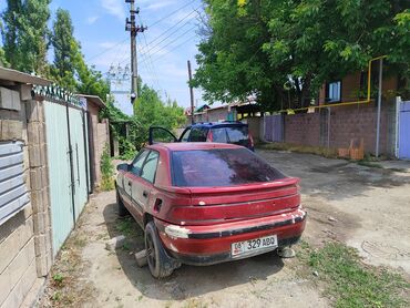 купить запчасти на опель вектра б: Mazda 323: 1990 г., 1.6 л, Механика, Бензин, Хэтчбэк