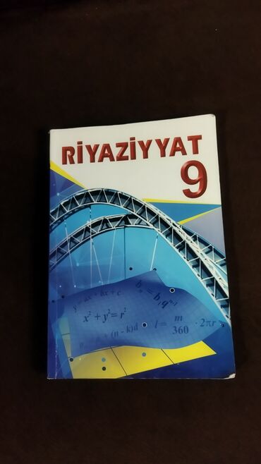 Kitablar, jurnallar, CD, DVD: Əla vəziyyətdədir işlənməyib