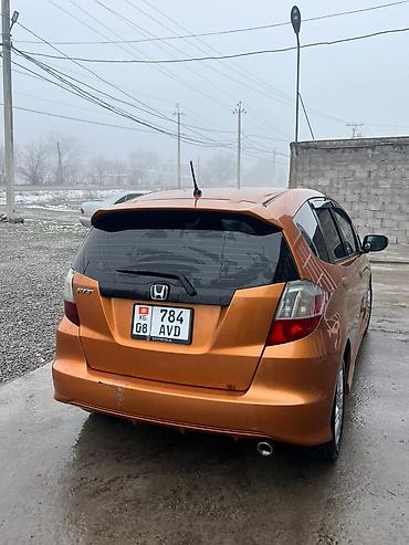 Honda: Honda Fit: 2011 г., 1.5 л, Автомат, Бензин, Хэтчбэк — 4