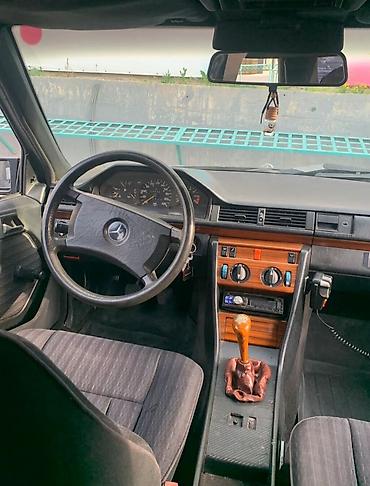 мерседес 124 с: Mercedes-Benz W124: 1991 г., 3 л, Механика, Дизель, Седан — 3
