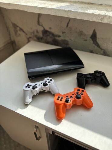 PS3 (Sony PlayStation 3): Ps3 süperslim 500gb. Ps də qızma,donma yoxdu tam prablemsizdi. Zavod