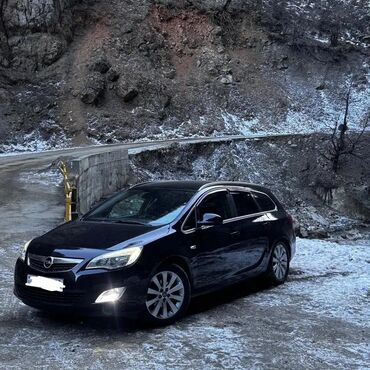 Opel: Opel Astra: 1.4 l | 2011 il 215000 km Universal