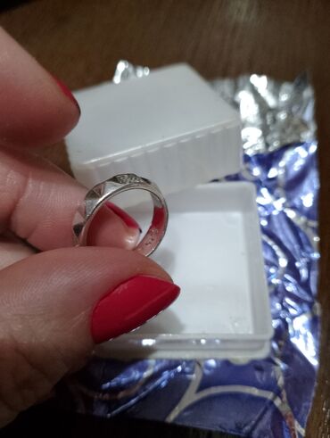 srebrni kais za haljinu: Srebrni prsten 1200din