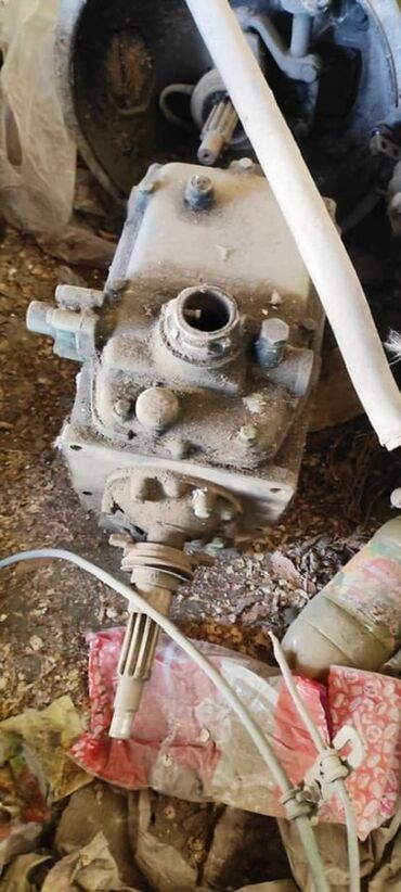 Двигатели, моторы и ГБЦ: Двигатель с коробкой передач для грузовой/спецтехники. Комплект: - — 1