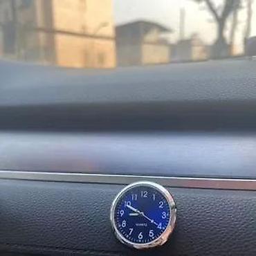Ostala auto oprema: Visokokvalitetni dekorativni kvarcni auto sat T-006 NOVO. Novi — 20