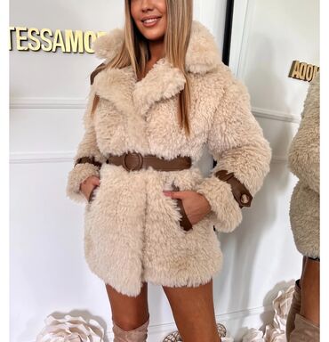 Krzneni kaputi: Sa postavom, Veštačko krzno, bоја - Bež — 9