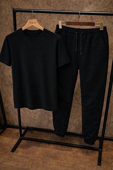 Ostala muška odeća: Crni (MAJICA + TRENERKA) SPECIFIKACIJE PROIZVODA: • Materijal: 100% — 9