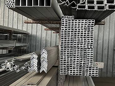 Alüminium profil və borular – geniş çeşid Məhsul təsviri: - Material