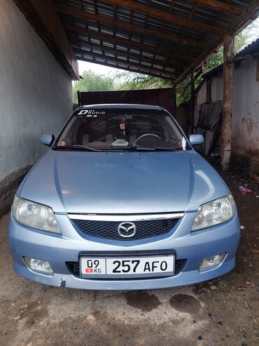 mazda 323 famila: Mazda 323: 2002 г., 1.6 л, Механика, Бензин