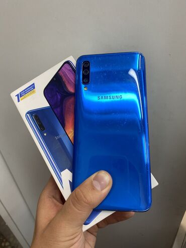 Samsung: Samsung Galaxy A50, Б/у, 64 ГБ, цвет - Синий, 1 SIM, 2 SIM