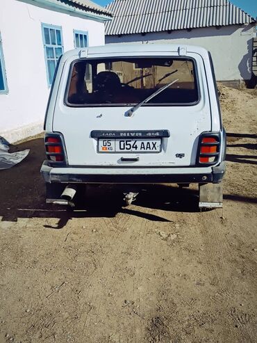 продажа авто лада: ВАЗ (ЛАДА) 4x4 Нива: 2006 г., 0.7 л, Механика, Бензин