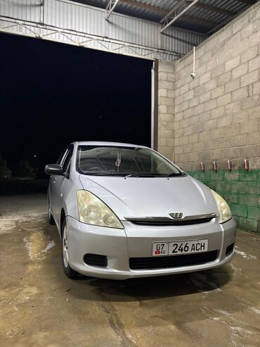 срочно срочно продаю машина: Toyota WISH: 2003 г., 1.8 л, Автомат, Бензин, Минивэн