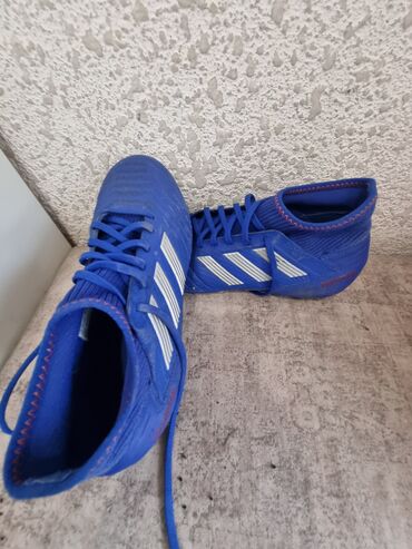 Кроссовки и спортивная обувь: Adidas predator paul pogba состаяние шикарное идеальное ляла ни разу