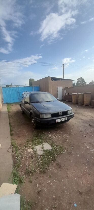 Volkswagen: Volkswagen Passat: 1991 г., 1.8 л, Механика, Бензин, Универсал