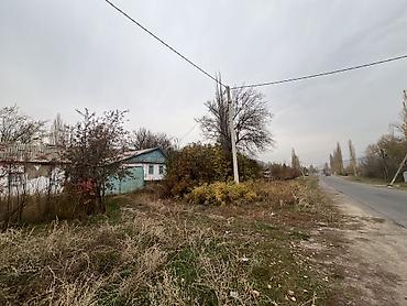 Үйлөрдү сатуу: 3 бөлмө, 51 м², 5 соток, Бишкек, Менчик ээси — 3