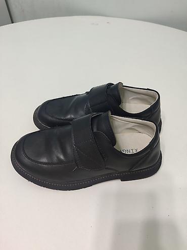 clarks обувь: Школьная форма, цвет - Черный, Б/у — 3