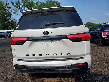Продажа авто: Toyota Sequoia: 2024 г., 3.4 л, Автомат, Гибрид — 6
