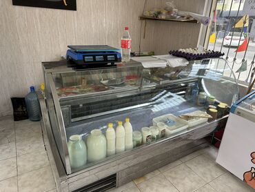 ikinci əl soyuducu satışı: TƏCİLİ ‼️‼️2 ədəd vitrin soyuducu Biri 2 metrlik biri 1,5 dir. Real