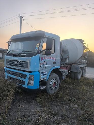кабинка туалета: Бетономешалка, Volvo — 3