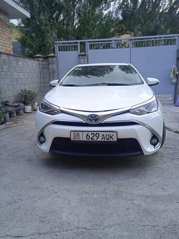 toyota corolla 2009: Toyota Corolla: 2018 г., 1.8 л, Автомат, Гибрид, Седан