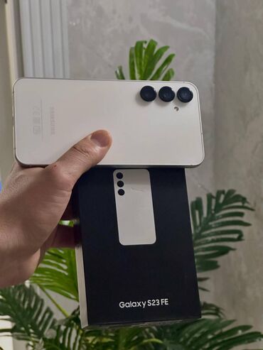 Samsung: Samsung Galaxy S23 FE, 256 GB, rəng - Ağ — 1