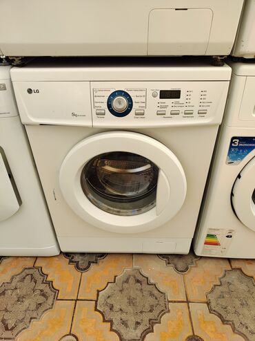 стиральную машинку автомат: Стиральная машина LG, Б/у, Автомат, До 6 кг, Узкая