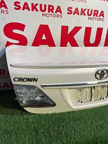 moning: Крышка багажника Toyota, Б/у, Оригинал — 2