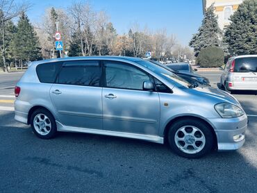 Toyota: Toyota Ipsum: 2002 г., 2.4 л, Автомат, Бензин, Минивэн — 7